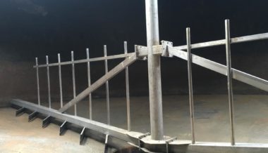 Picket fence thickener